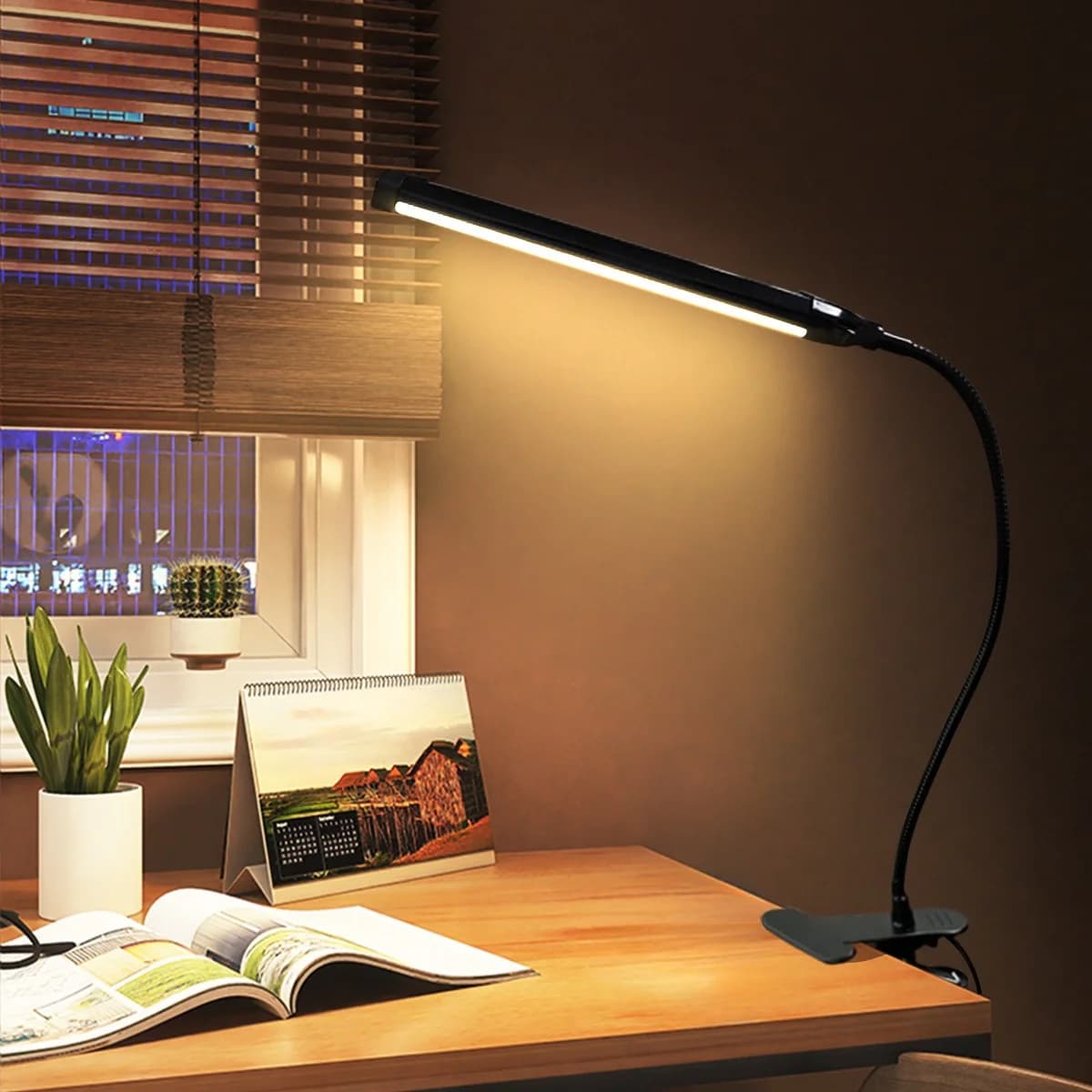 USB LED Επιτραπέζιο Φωτιστικό με Κλιπ για Ανάγνωση και Μελέτη